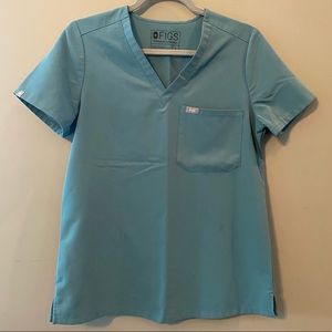 Figs Catarina One Pocket Scrub Top in Hydrogreen